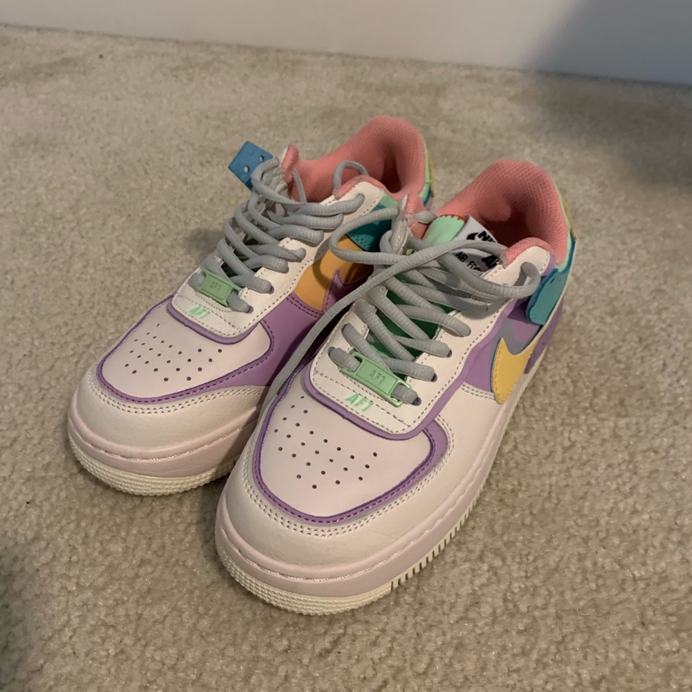 Nike Air Forces Women’s Shadow Pale Ivory